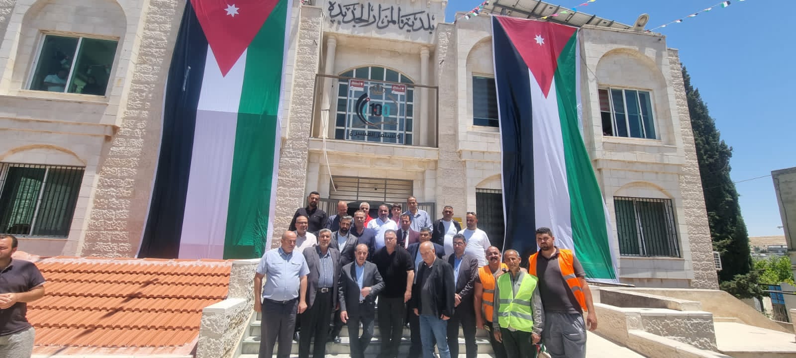 Madar Al-Saa Images 0.8058897442667874