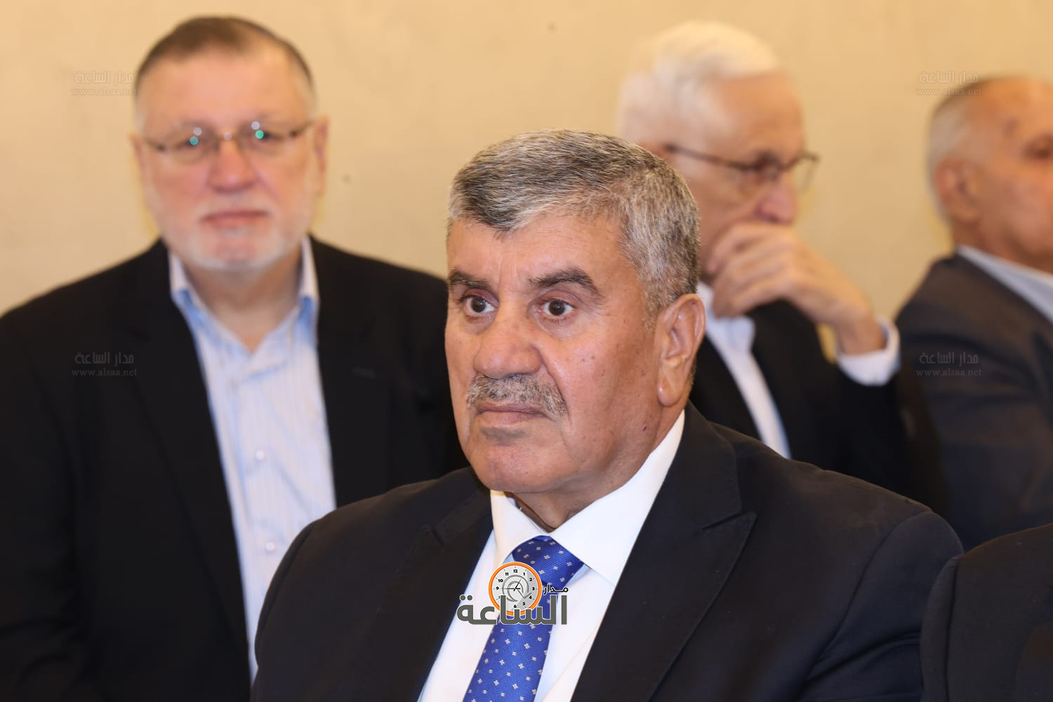 Madar Al-Saa Images 0.977872063081081