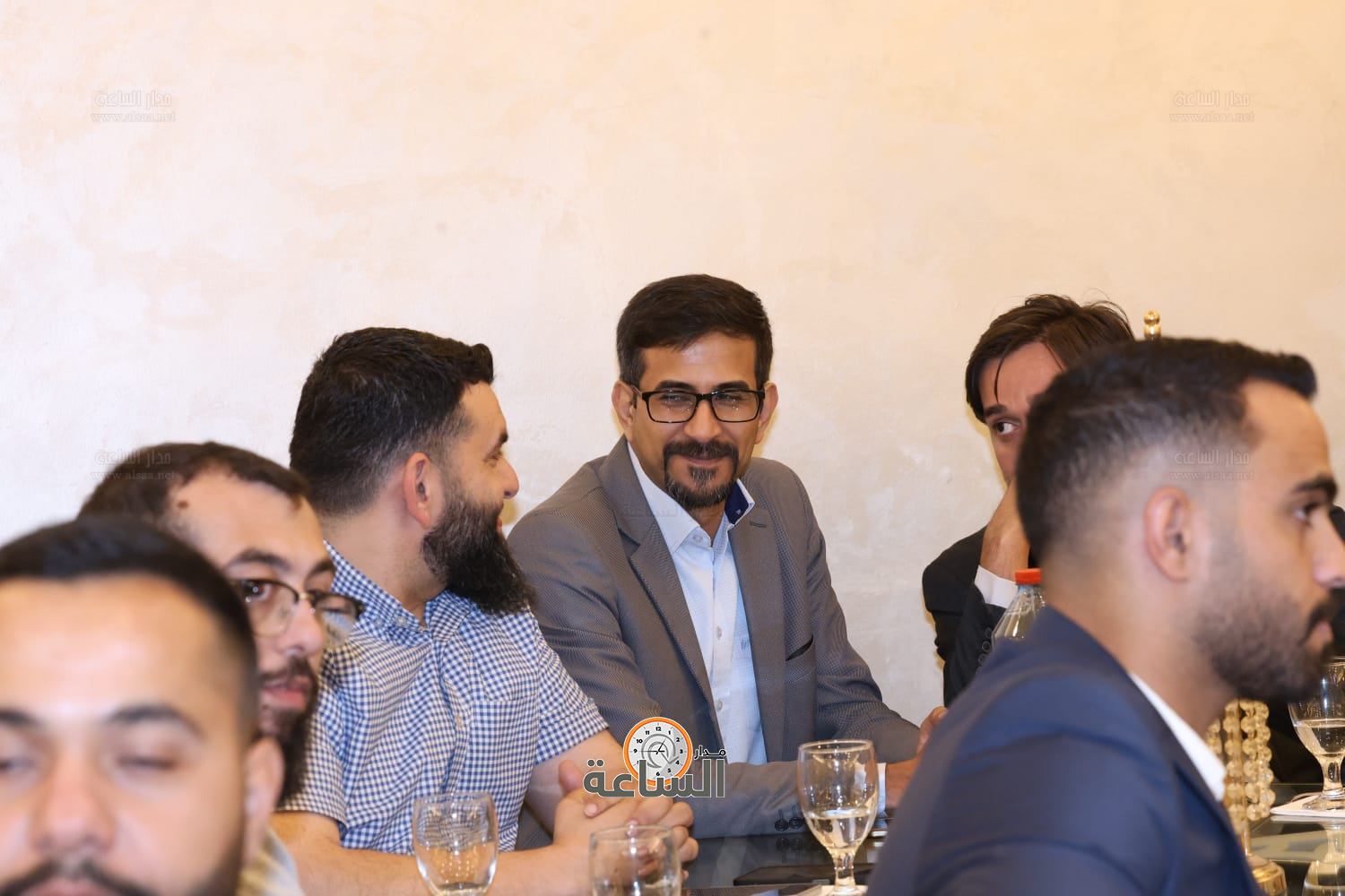 Madar Al-Saa Images 0.5556523606402937