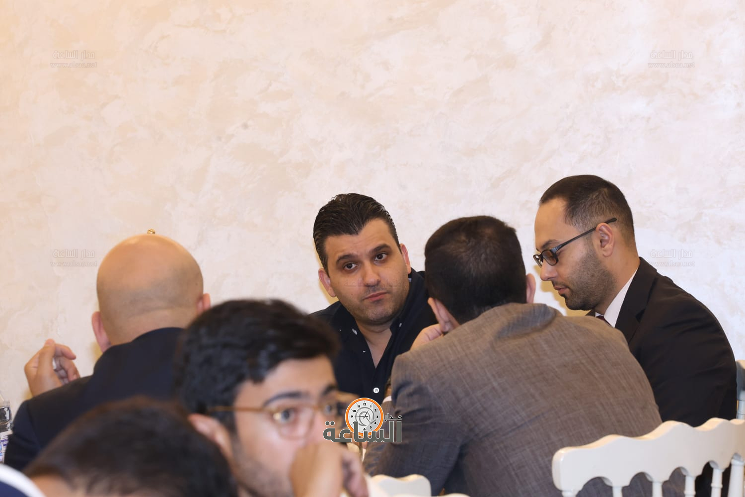 Madar Al-Saa Images 0.7096235857609631