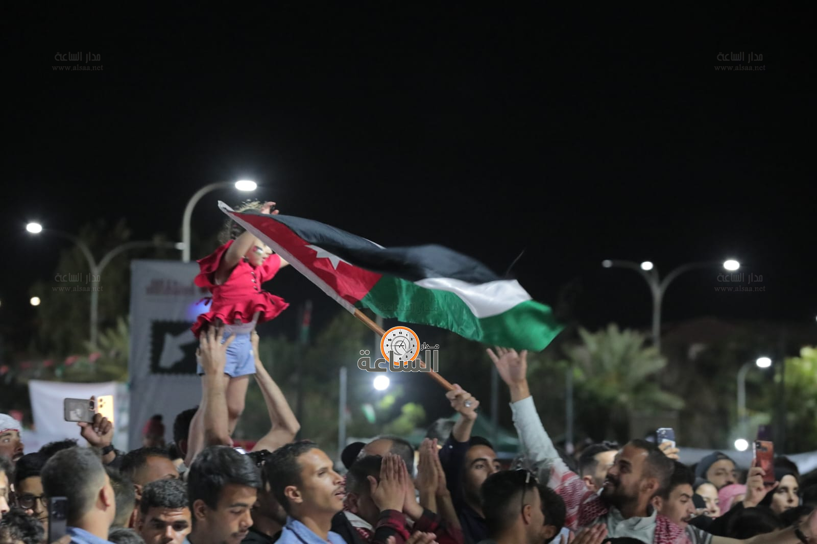 Madar Al-Saa Images 0.08756697562419169