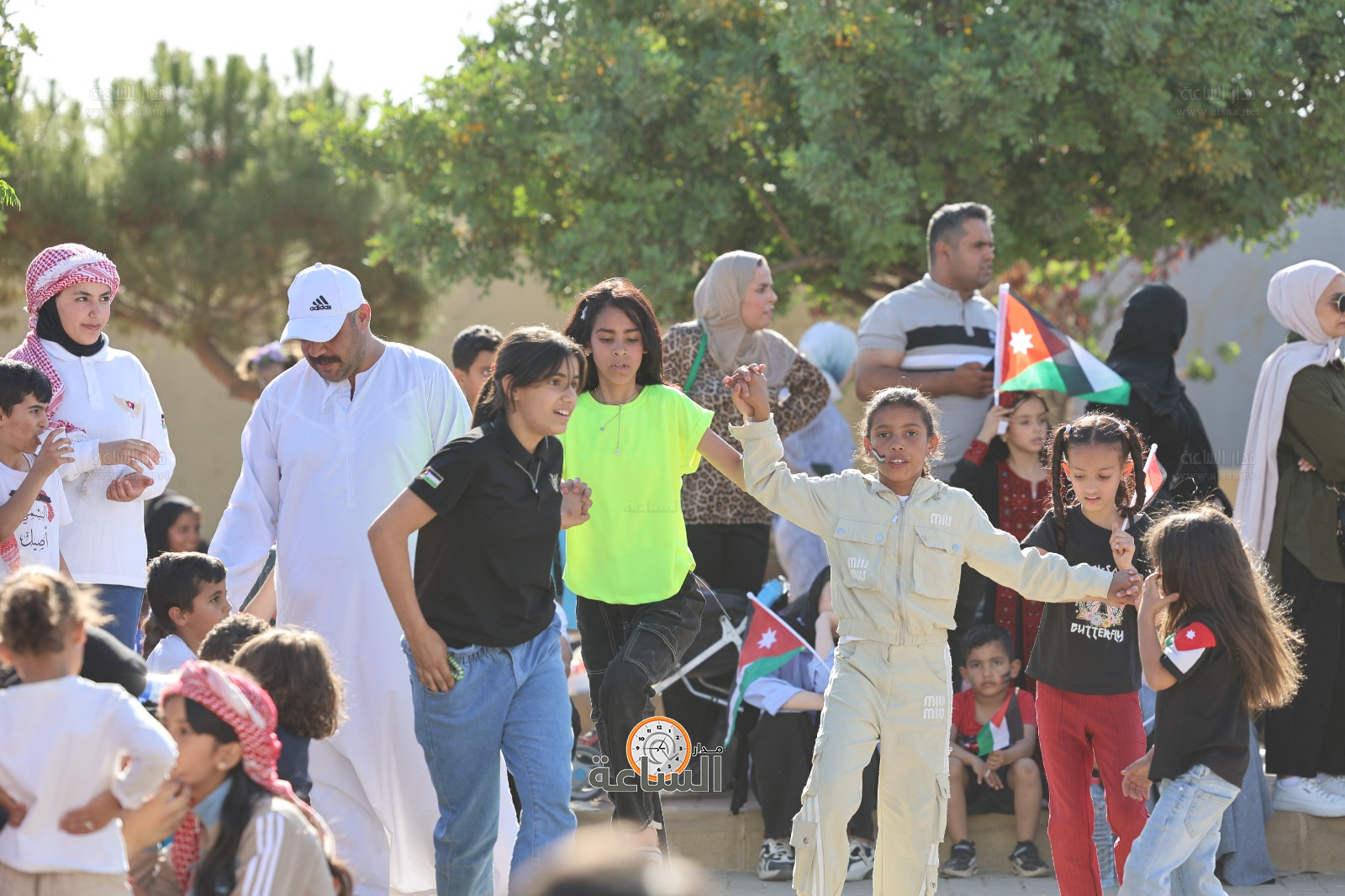 Madar Al-Saa Images 0.5730855254597564