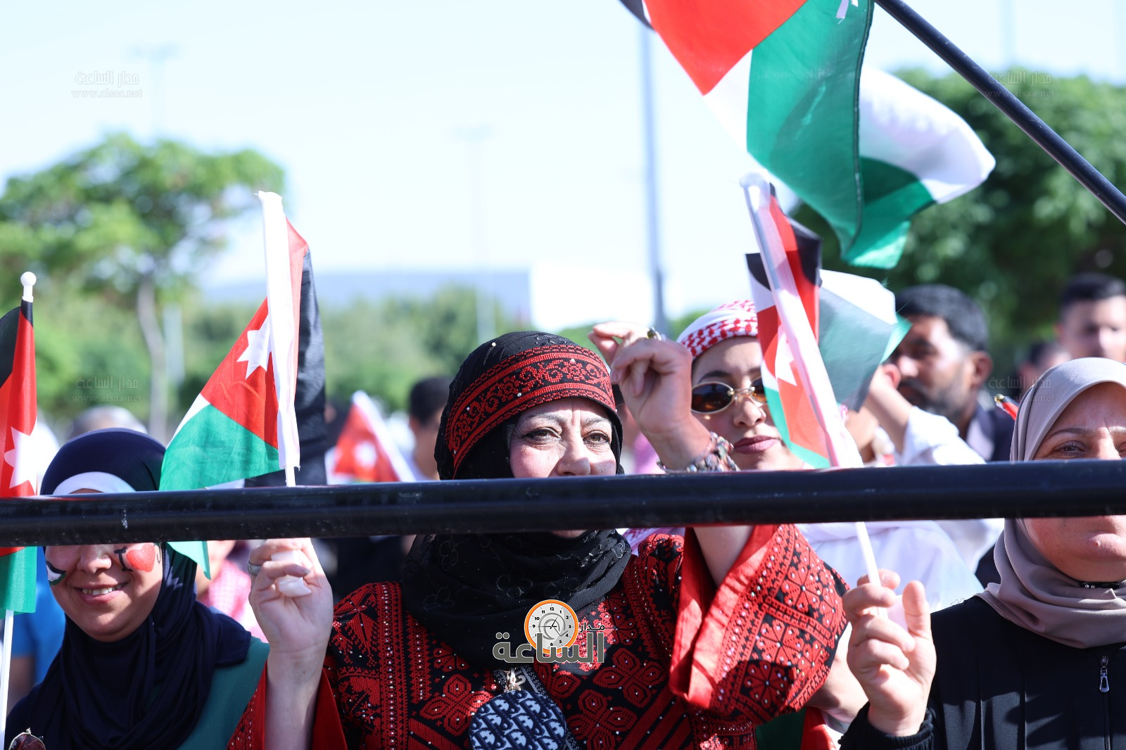 Madar Al-Saa Images 0.328676206326197