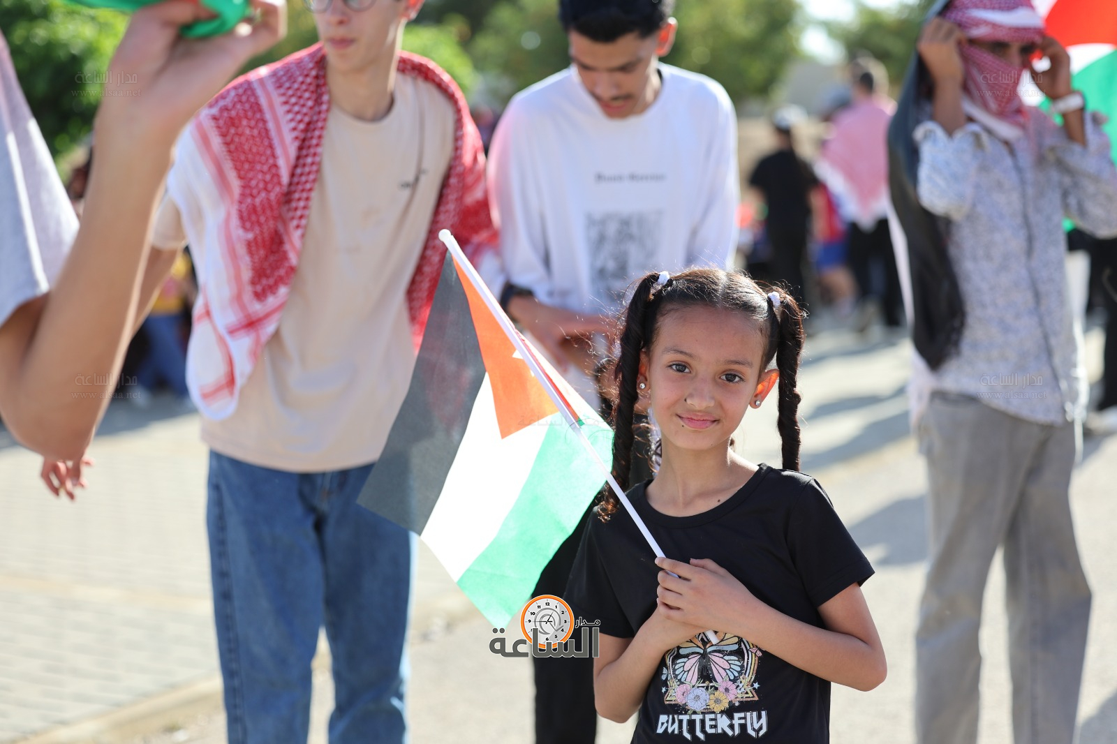 Madar Al-Saa Images 0.7402335156235545