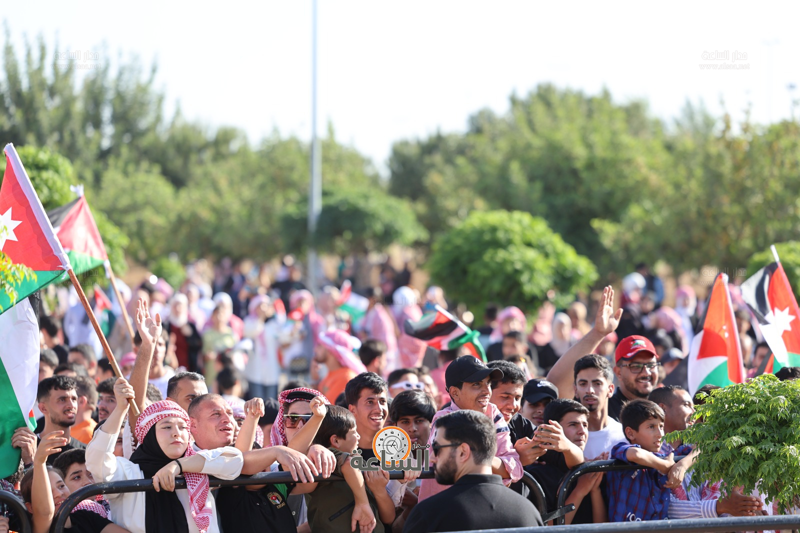 Madar Al-Saa Images 0.06517550374197767