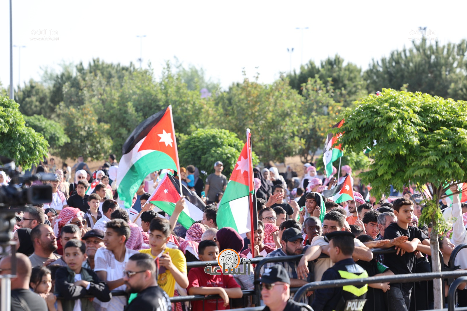 Madar Al-Saa Images 0.9525824830836341