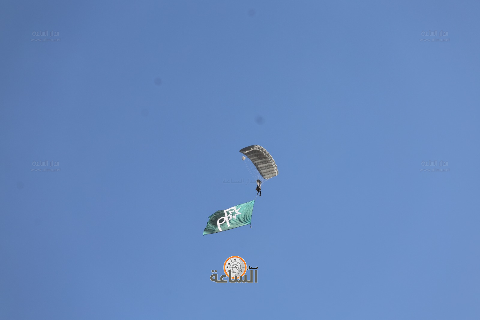 Madar Al-Saa Images 0.9179779420992636