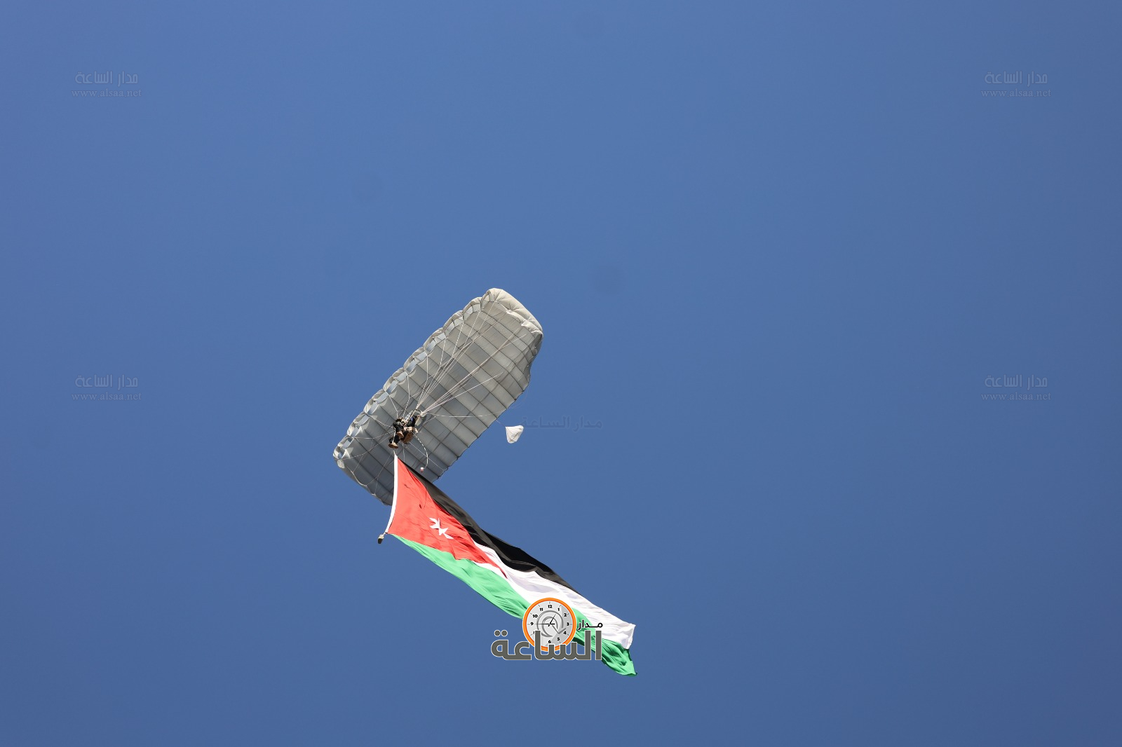 Madar Al-Saa Images 0.1104048623177607