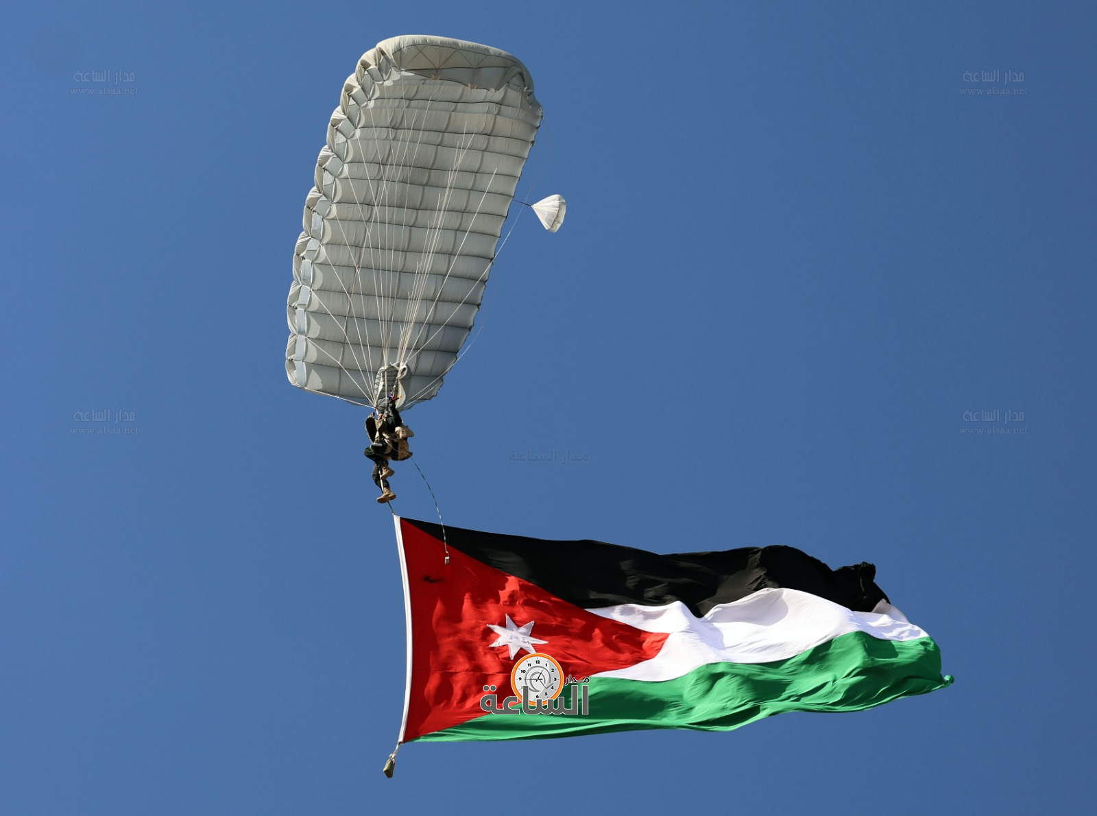 Madar Al-Saa Images 0.8121667172121636