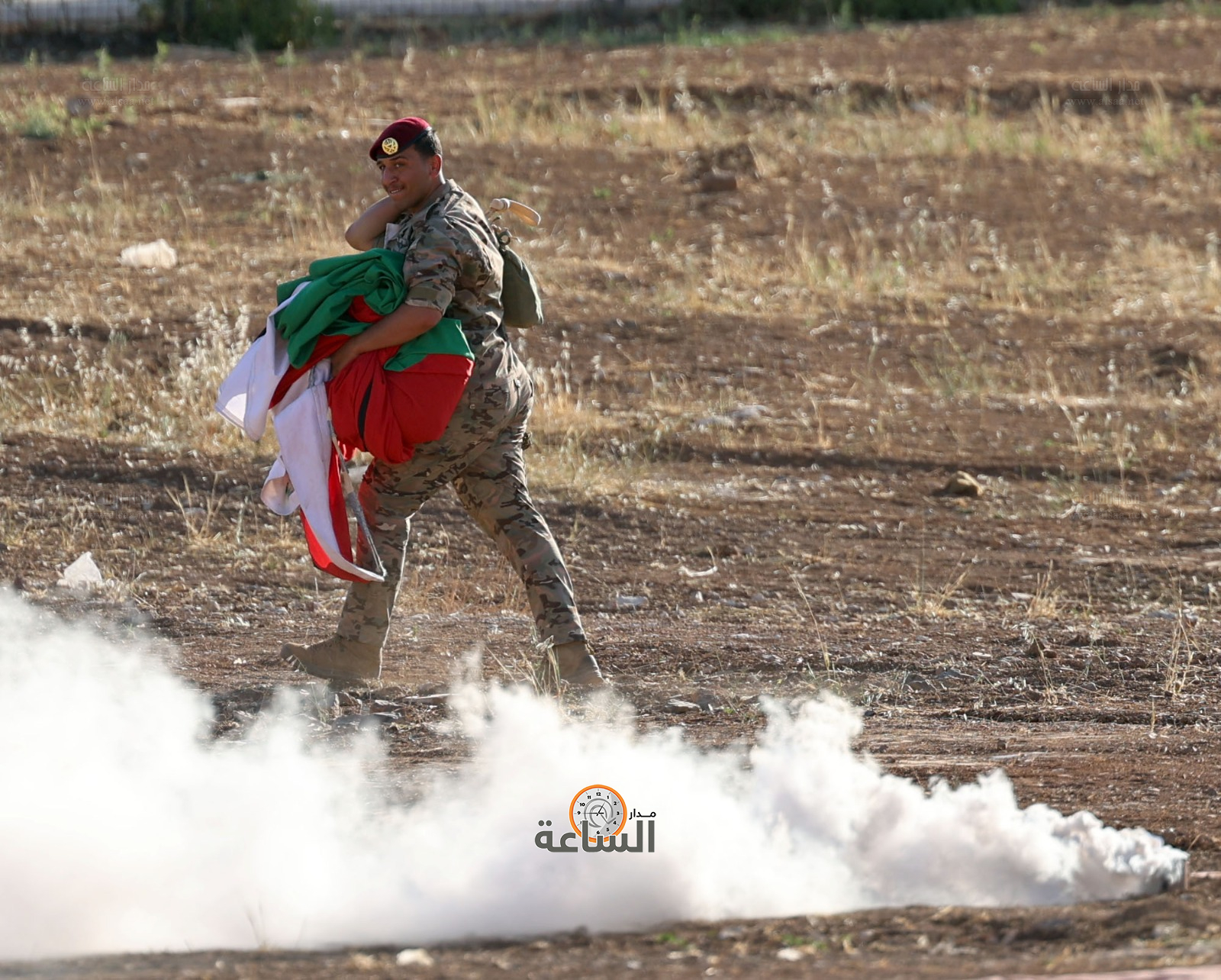 Madar Al-Saa Images 0.8749396471860473