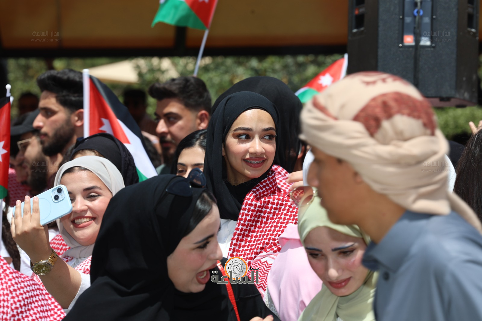 Madar Al-Saa Images 0.8620307557946214