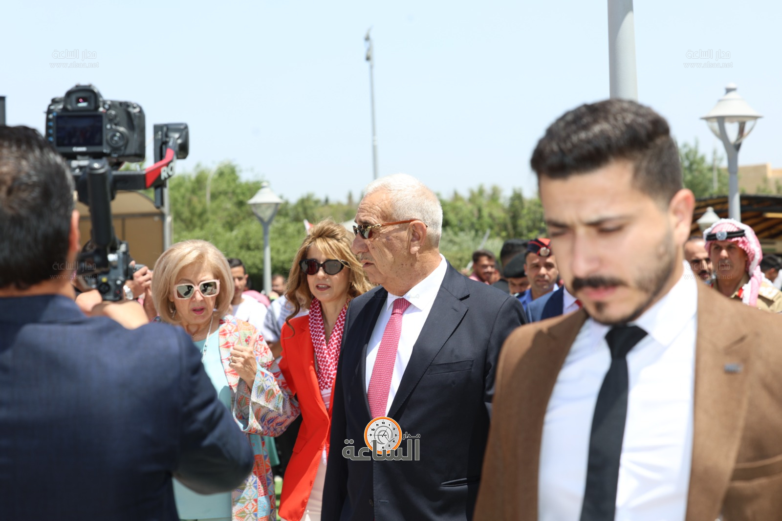 Madar Al-Saa Images 0.02010428193056568