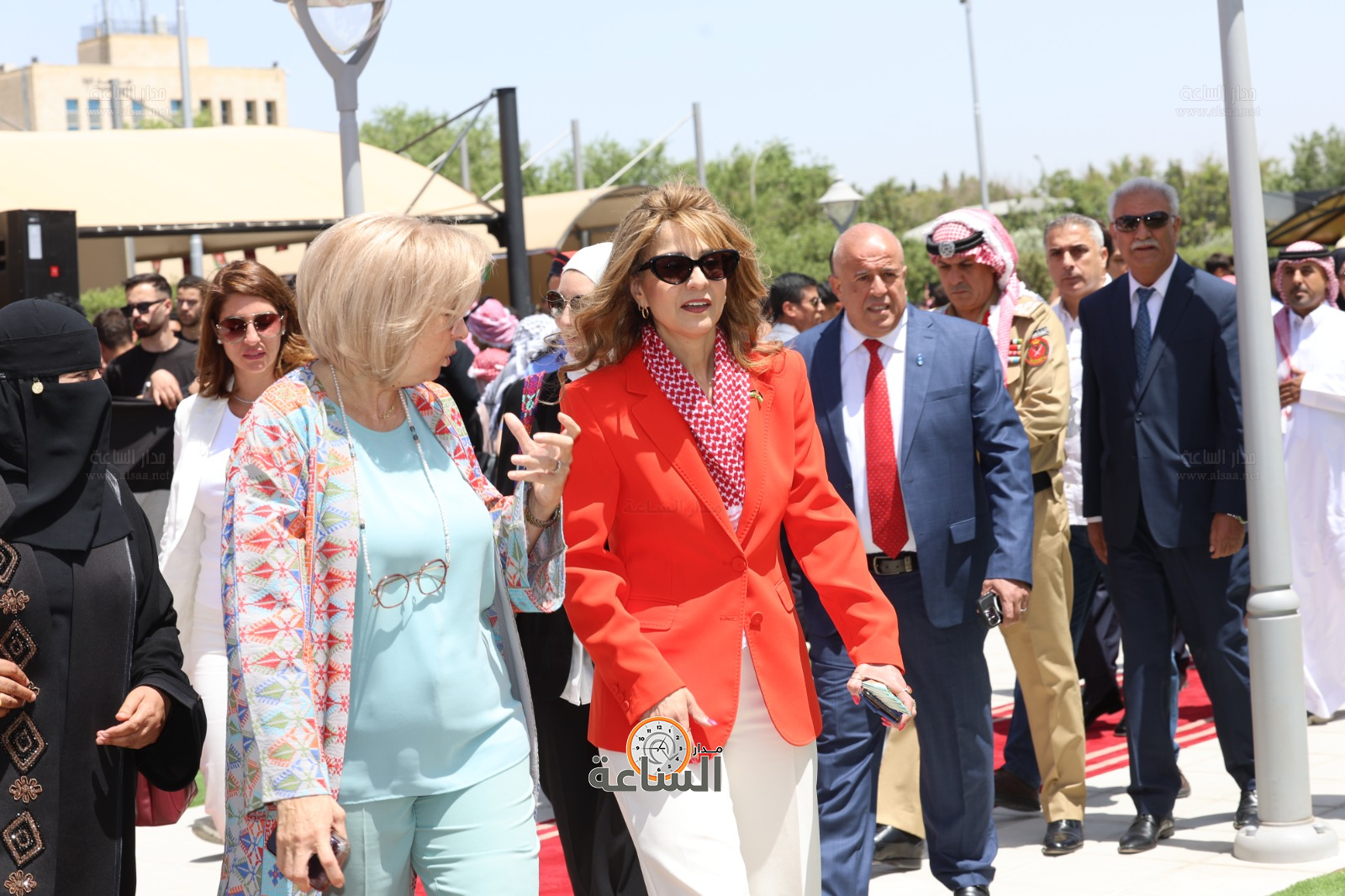 Madar Al-Saa Images 0.49725727774136863