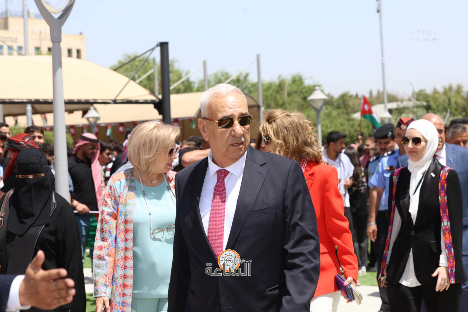 Madar Al-Saa Images 0.47100053026718114