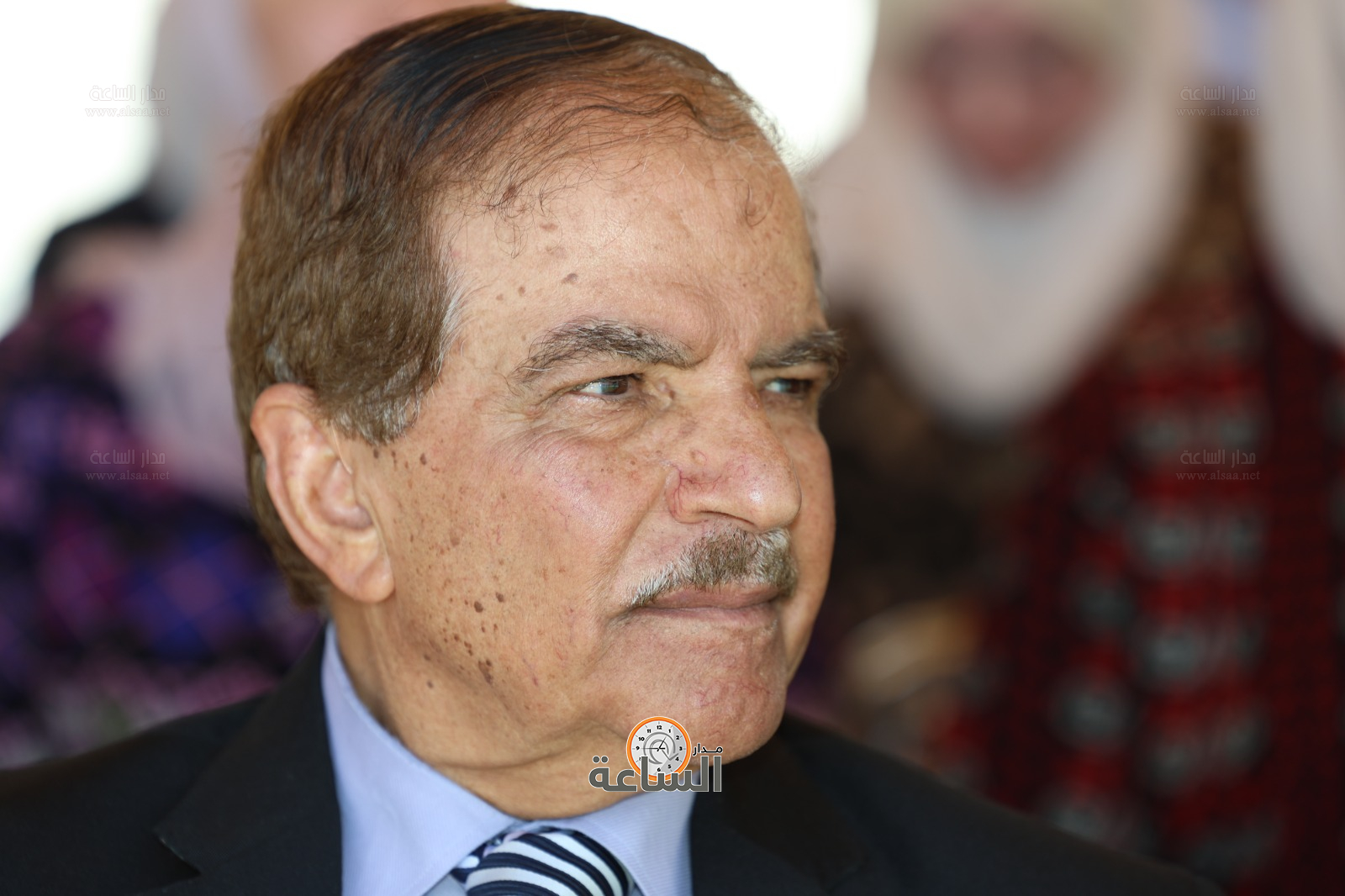 Madar Al-Saa Images 0.1660050427047316