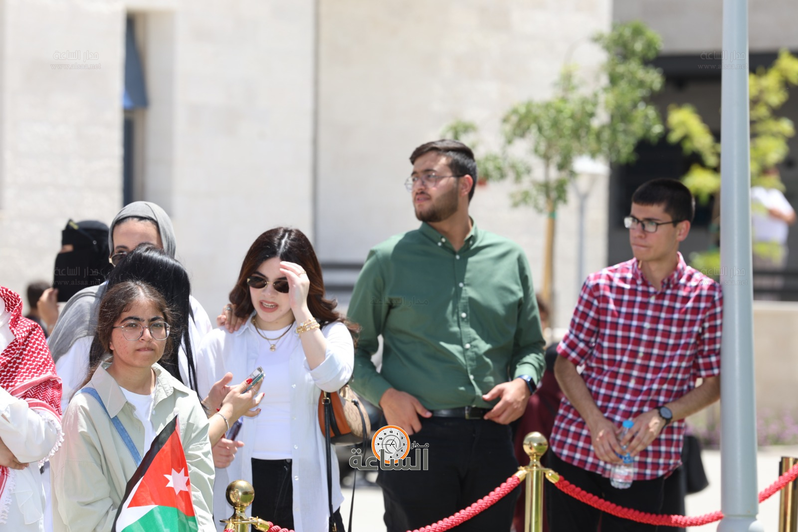 Madar Al-Saa Images 0.2302277346586017