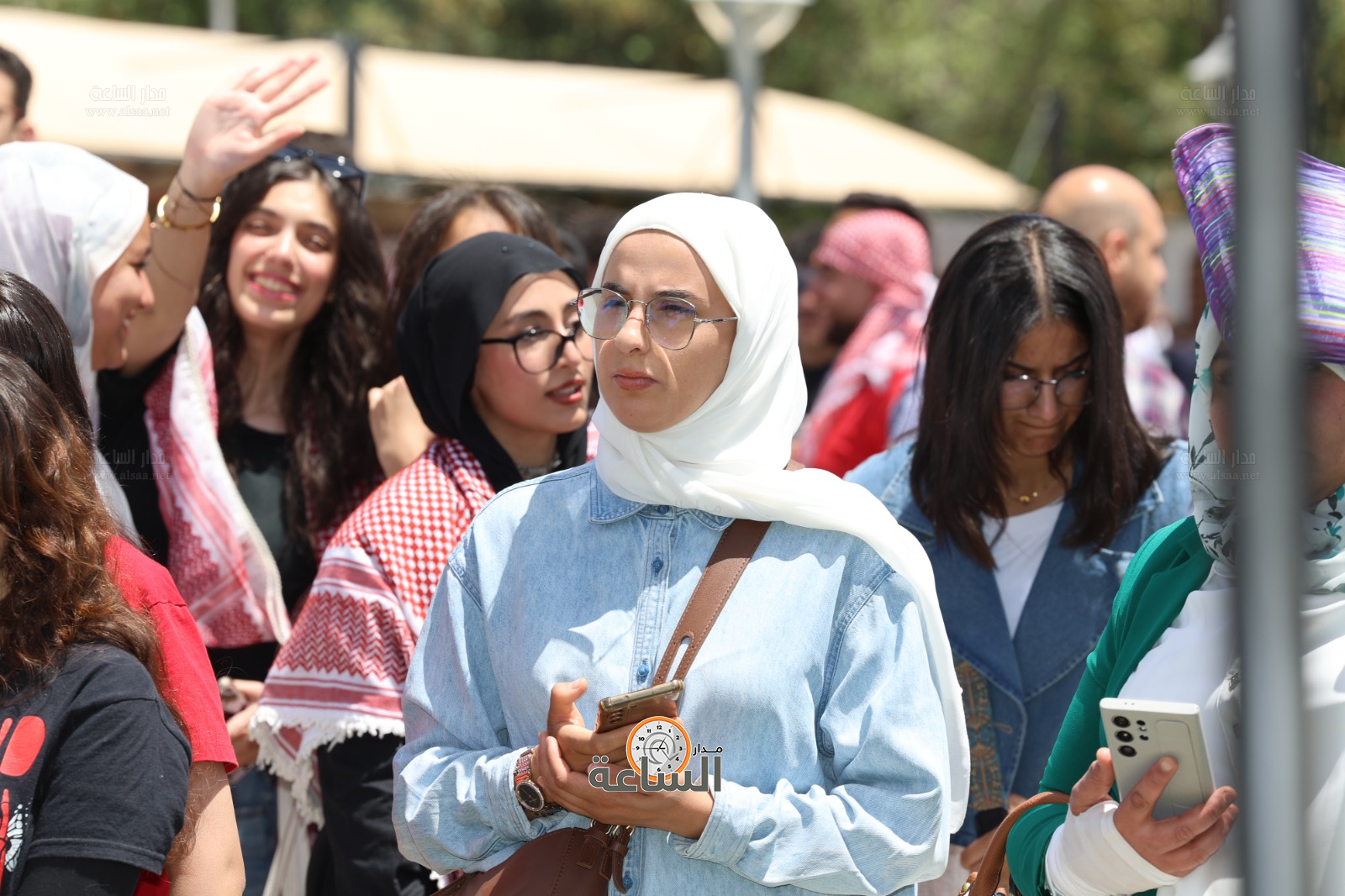 Madar Al-Saa Images 0.97064764161154