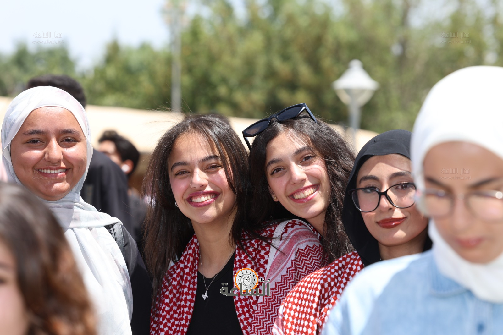 Madar Al-Saa Images 0.0004428218704709552