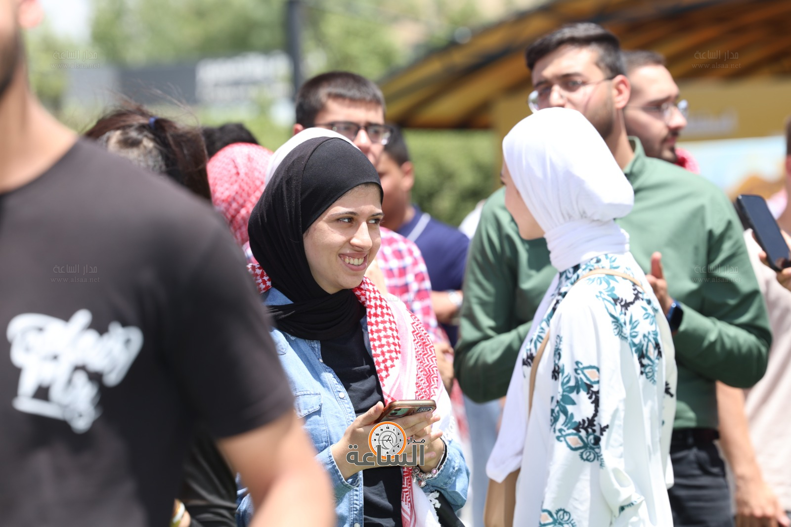 Madar Al-Saa Images 0.5787180378801324