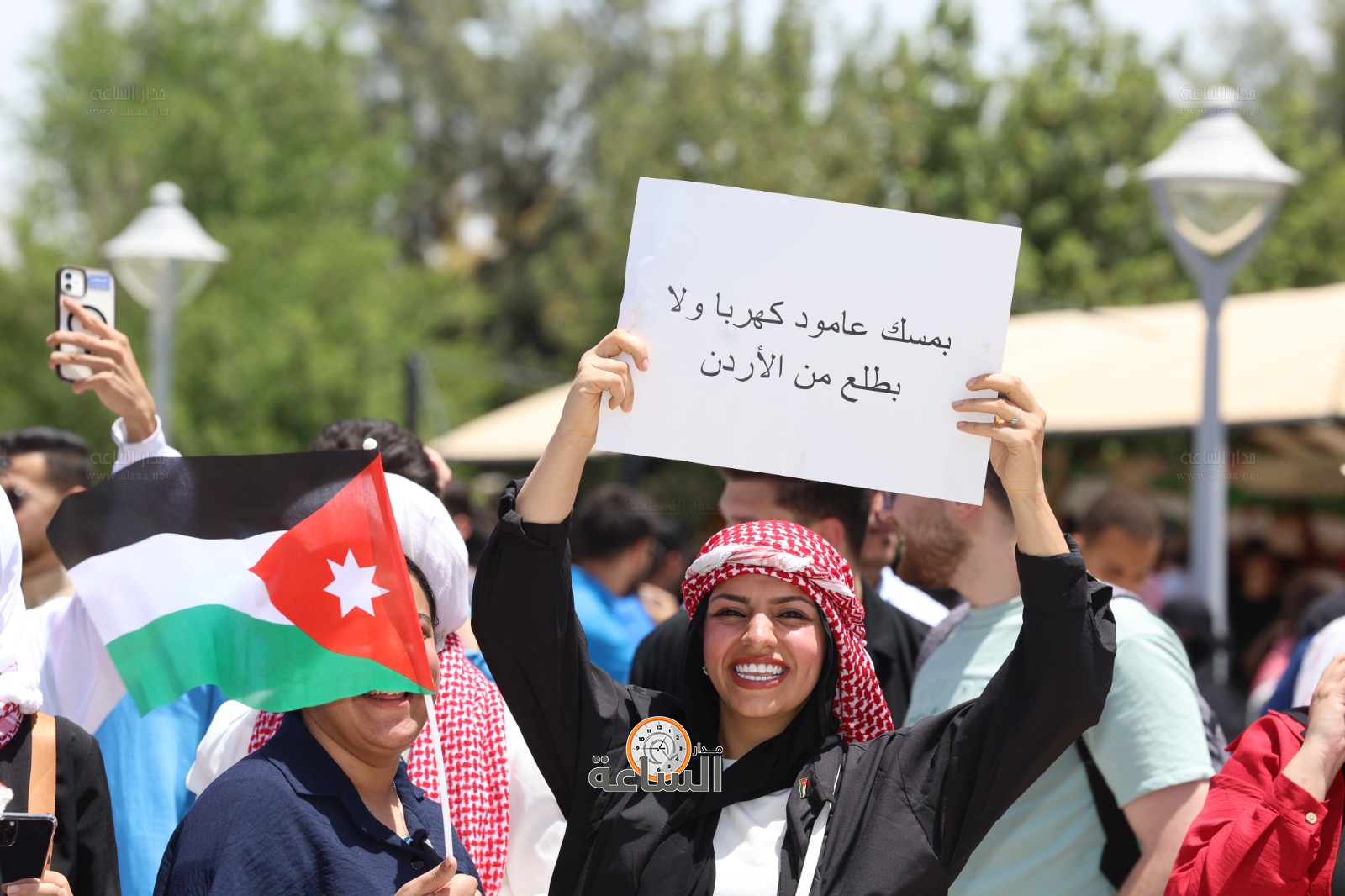 Madar Al-Saa Images 0.06147747731594477