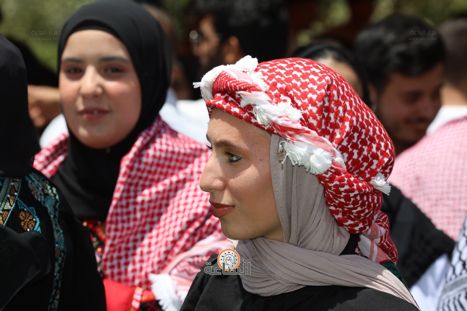 Madar Al-Saa Images 0.5591852806403217