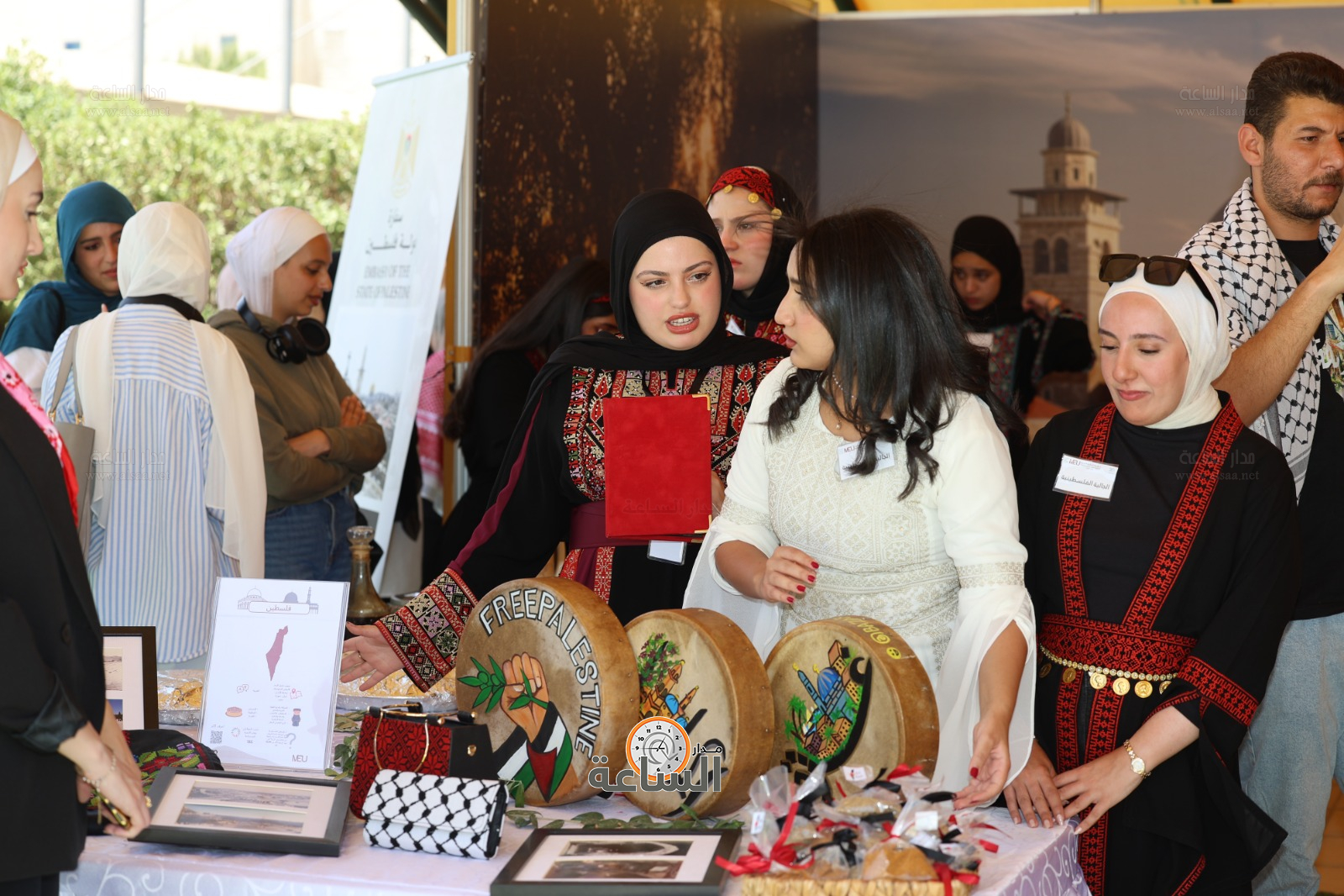 Madar Al-Saa Images 0.07492215434811667