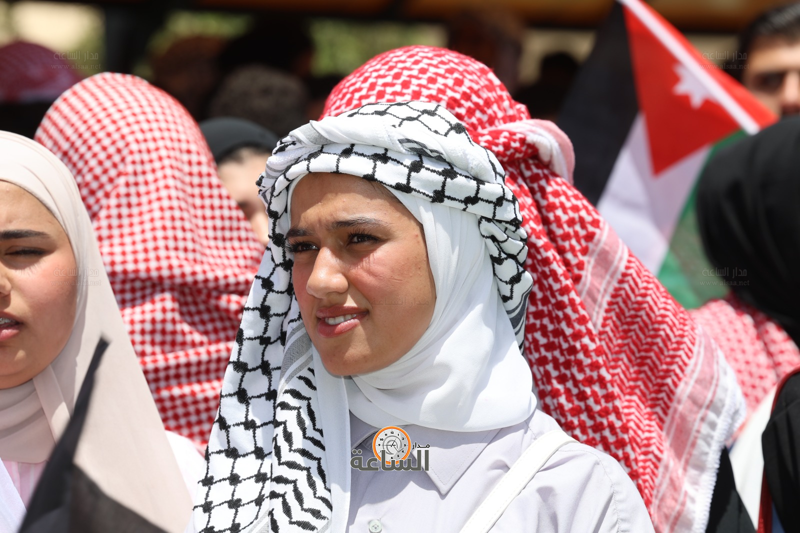 Madar Al-Saa Images 0.3458428289334846