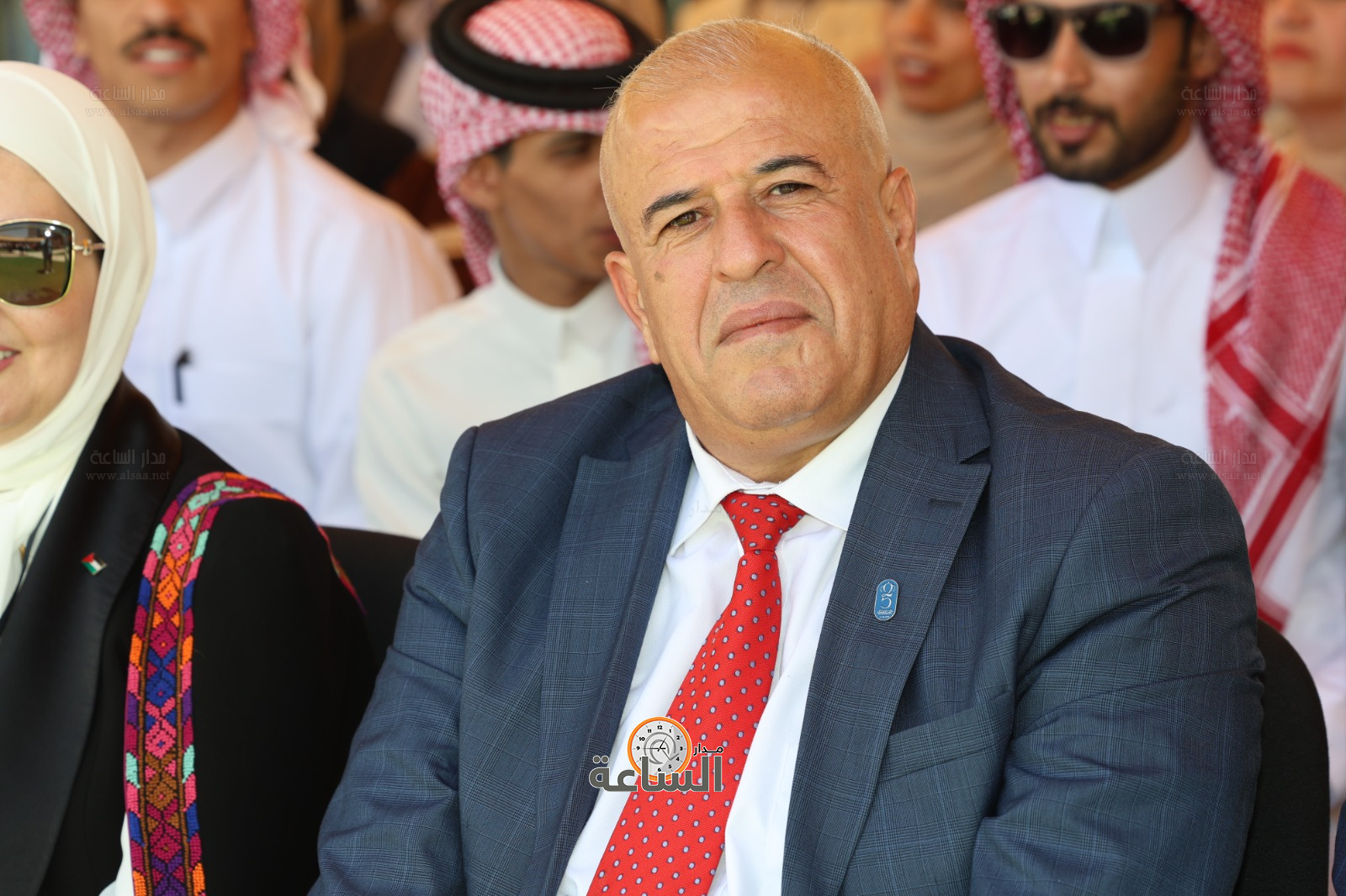 Madar Al-Saa Images 0.5585095362340408