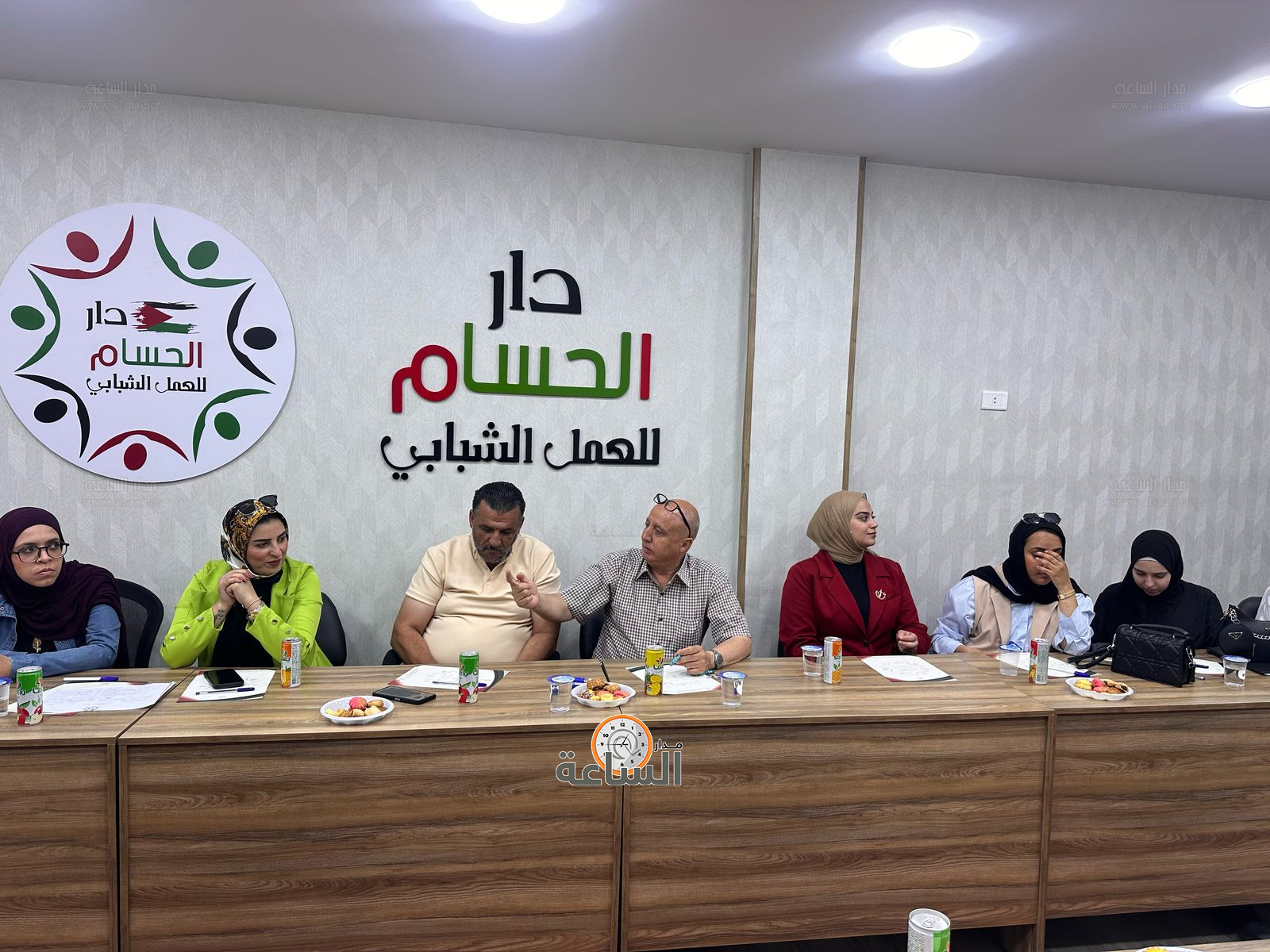 Madar Al-Saa Images 0.6914524155681997