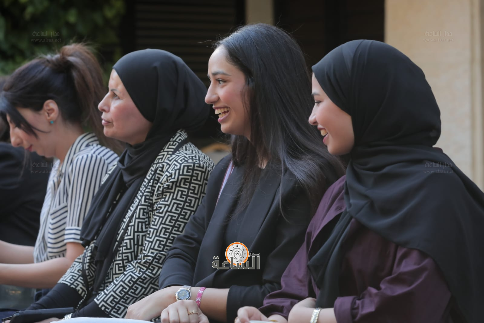 Madar Al-Saa Images 0.7314454676501546