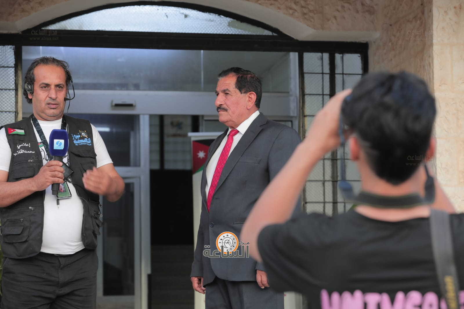 Madar Al-Saa Images 0.7944019376364929