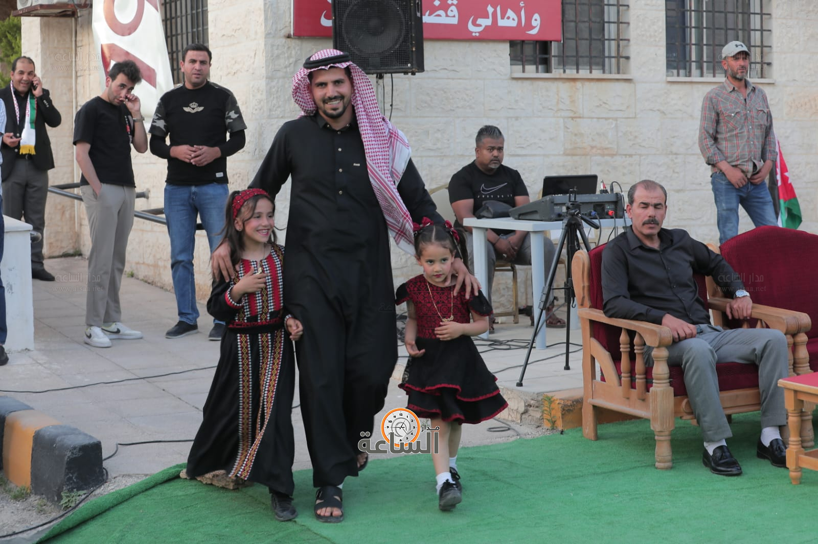 Madar Al-Saa Images 0.3745867057348595