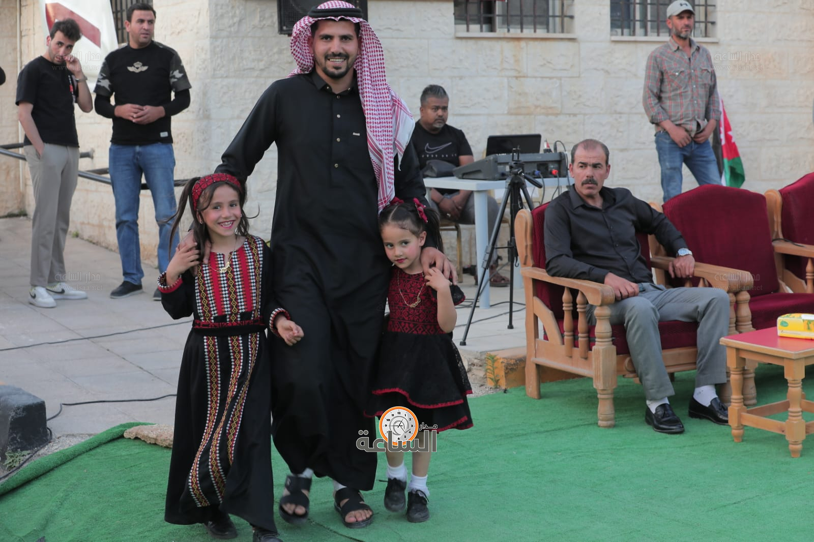 Madar Al-Saa Images 0.12505325627125274