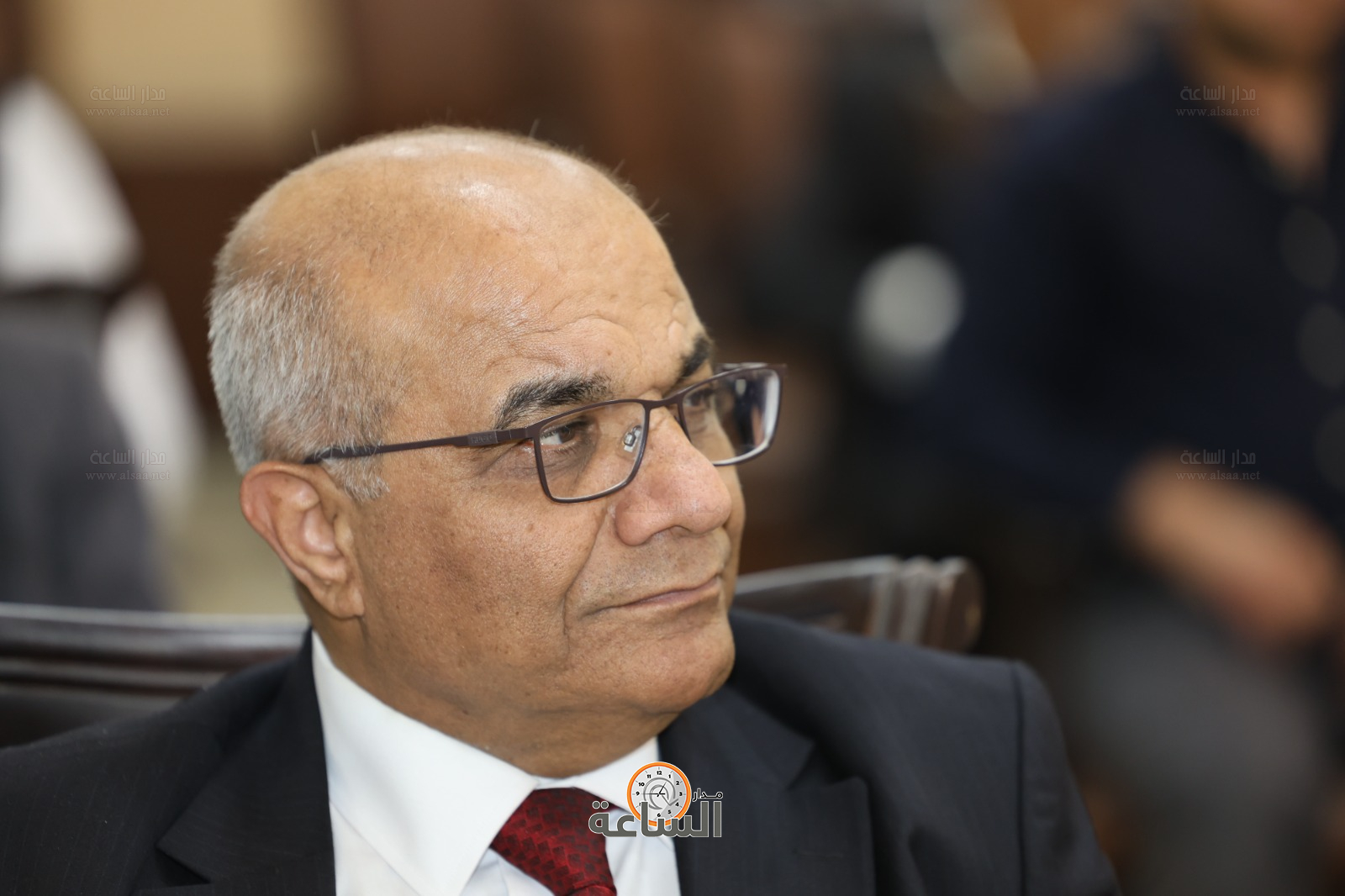 Madar Al-Saa Images 0.6868245736118652