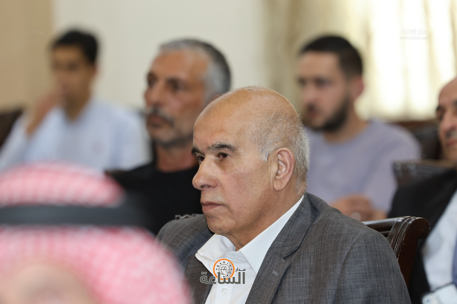 Madar Al-Saa Images 0.6843563987261025