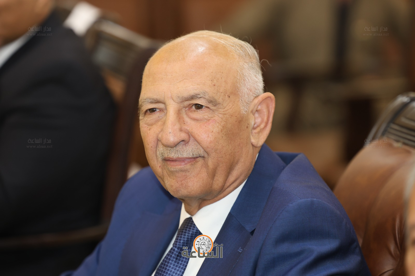 Madar Al-Saa Images 0.526362216457027