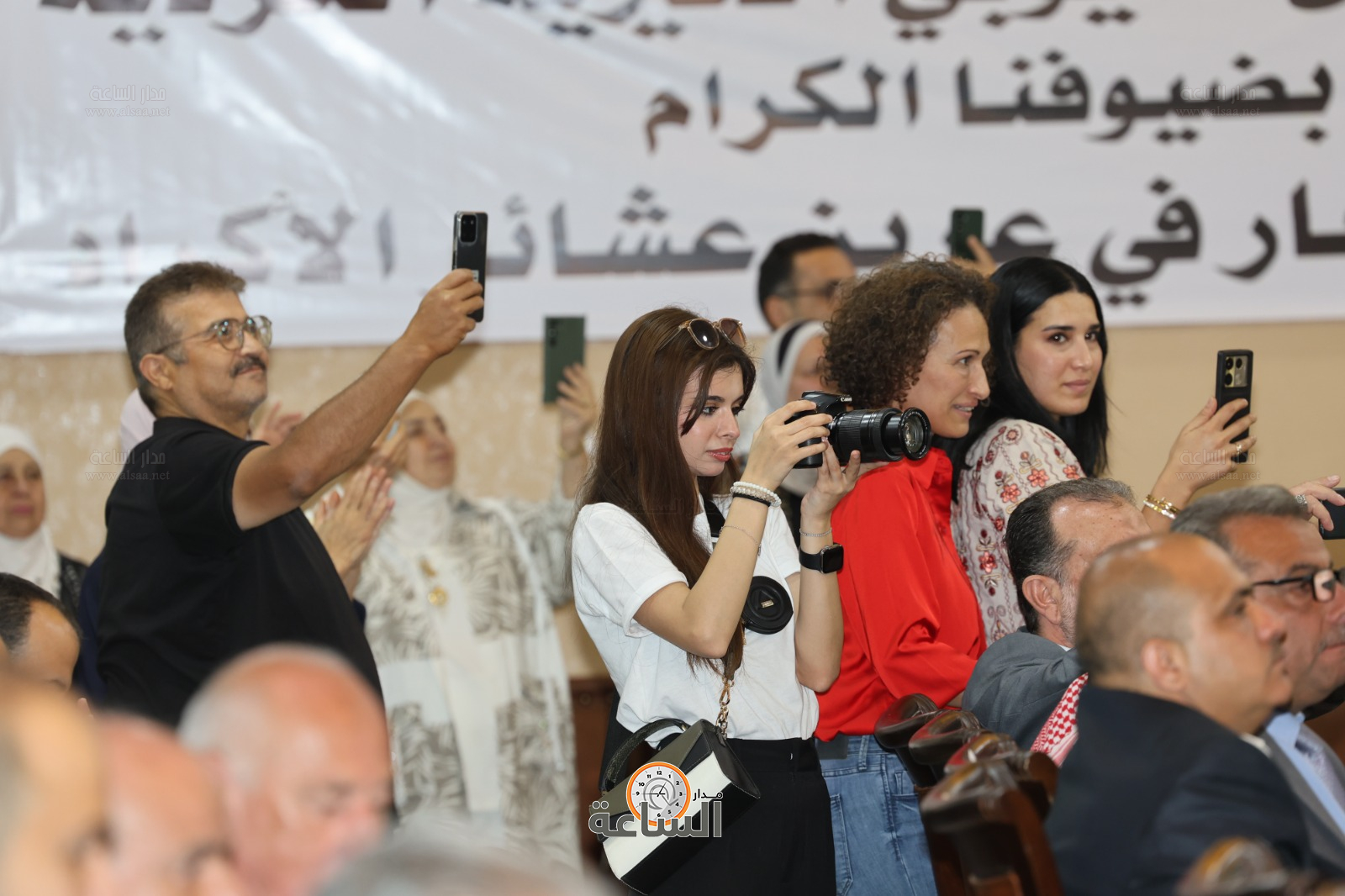 Madar Al-Saa Images 0.9802677475083516