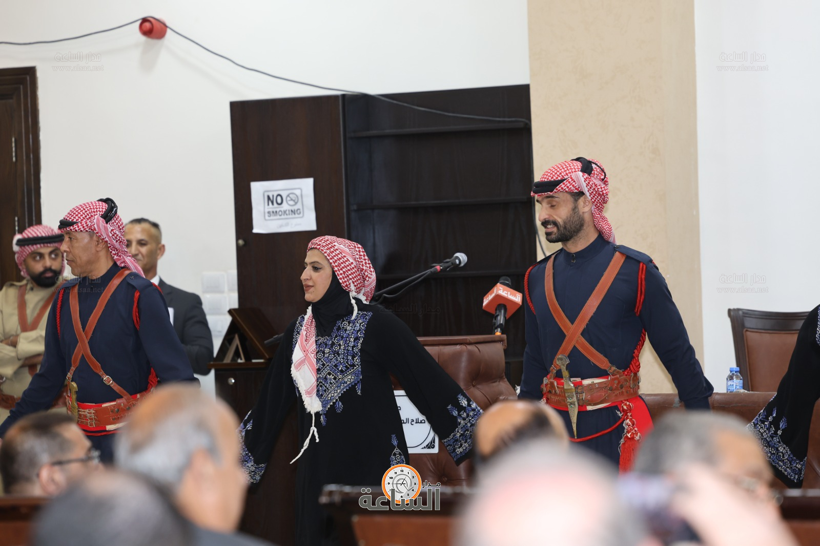 Madar Al-Saa Images 0.8717353245379703