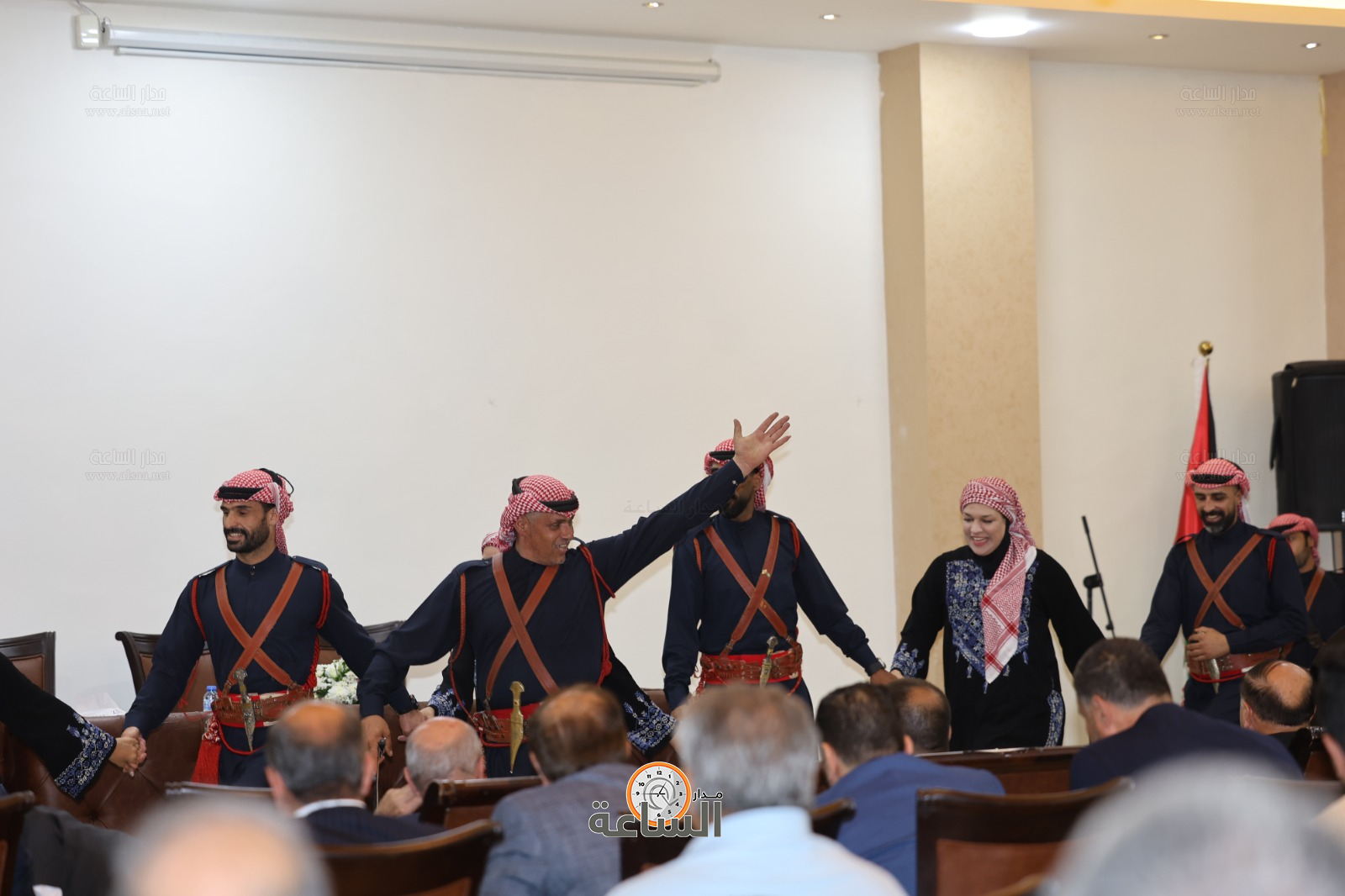 Madar Al-Saa Images 0.8334925717696404