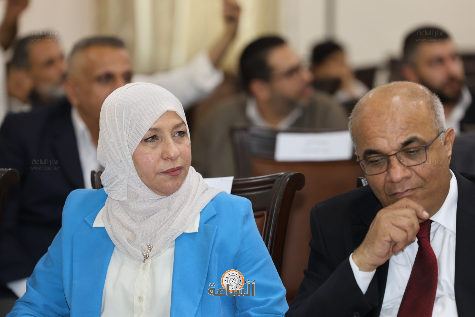 Madar Al-Saa Images 0.19814575556868186