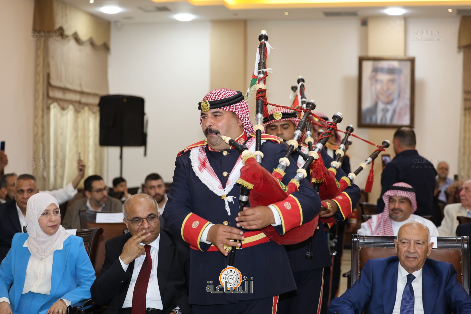 Madar Al-Saa Images 0.8035306637854122