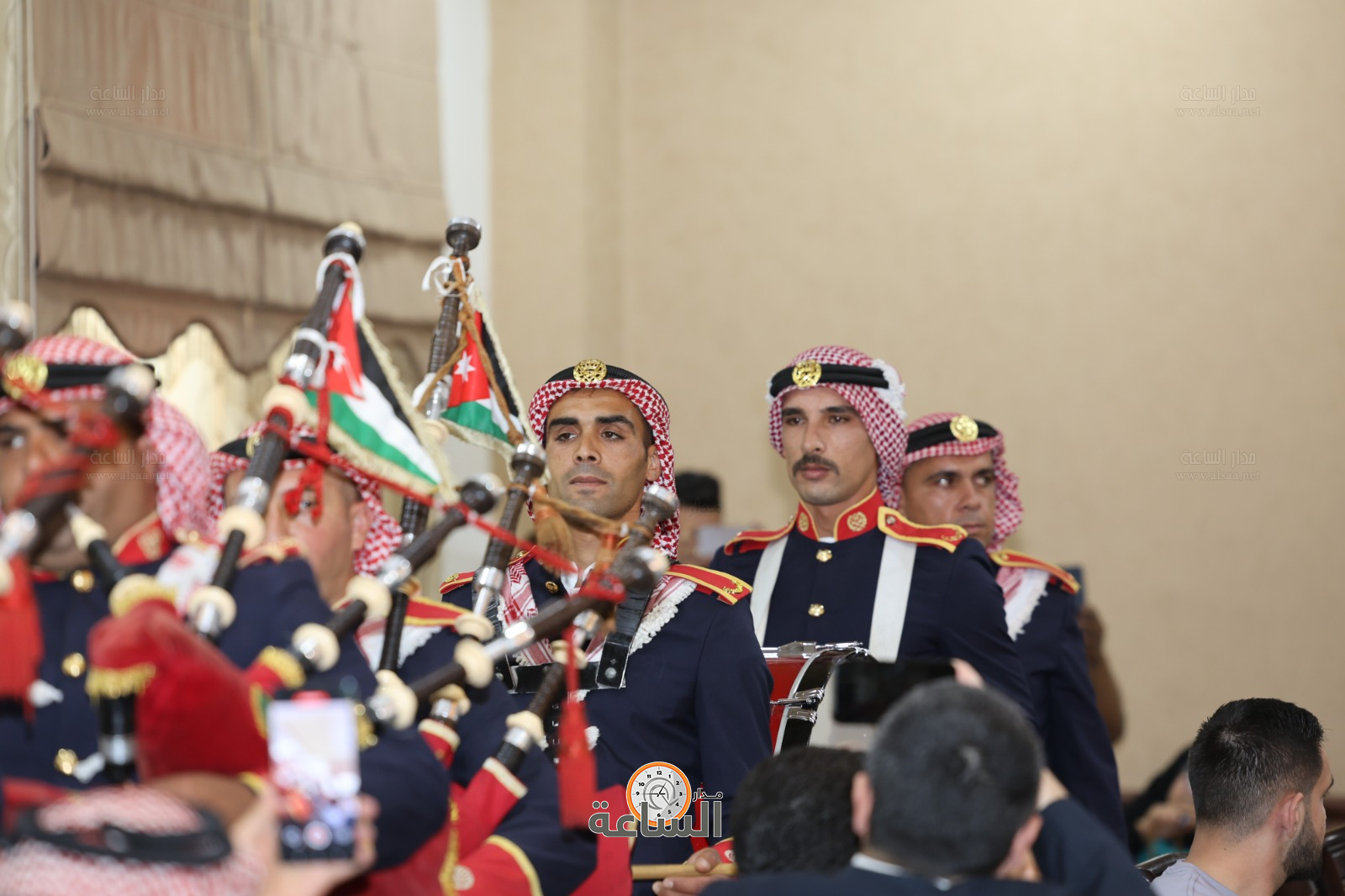 Madar Al-Saa Images 0.7771407635869734