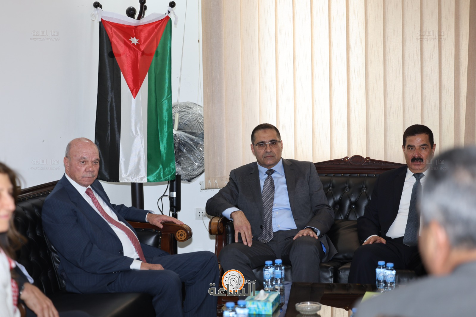 Madar Al-Saa Images 0.443383504872627