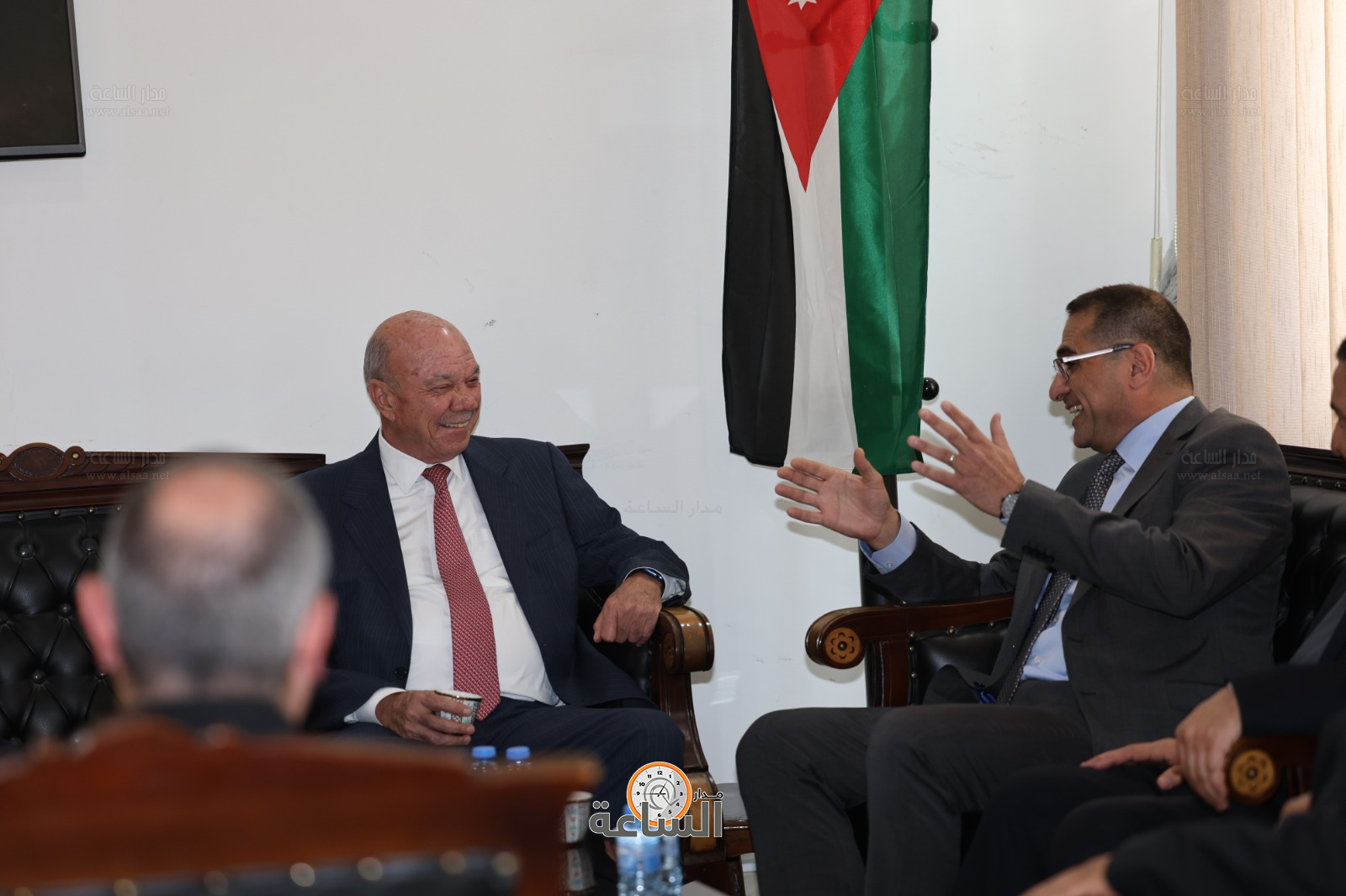 Madar Al-Saa Images 0.2321725177653724