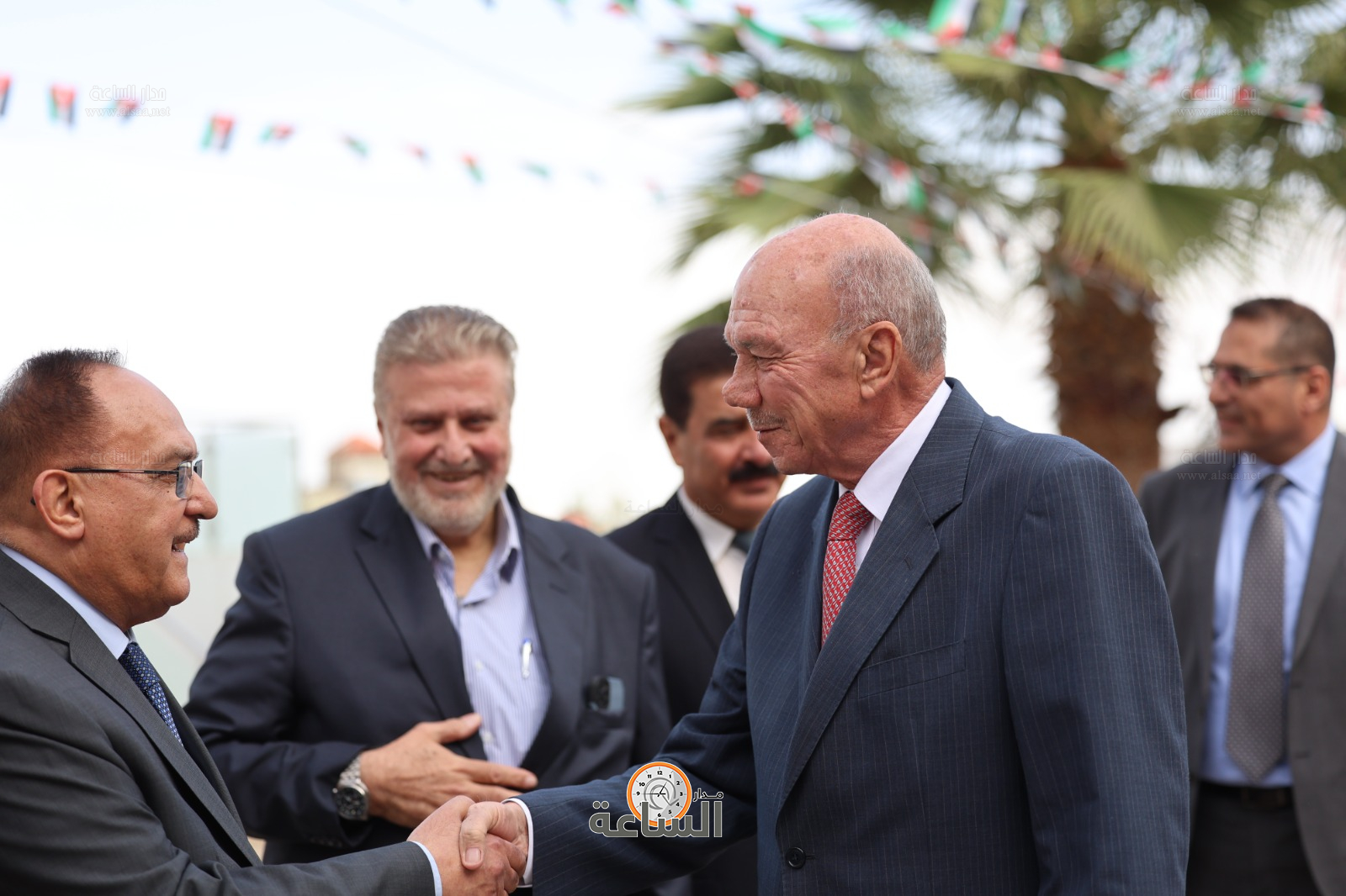 Madar Al-Saa Images 0.1915312120752546