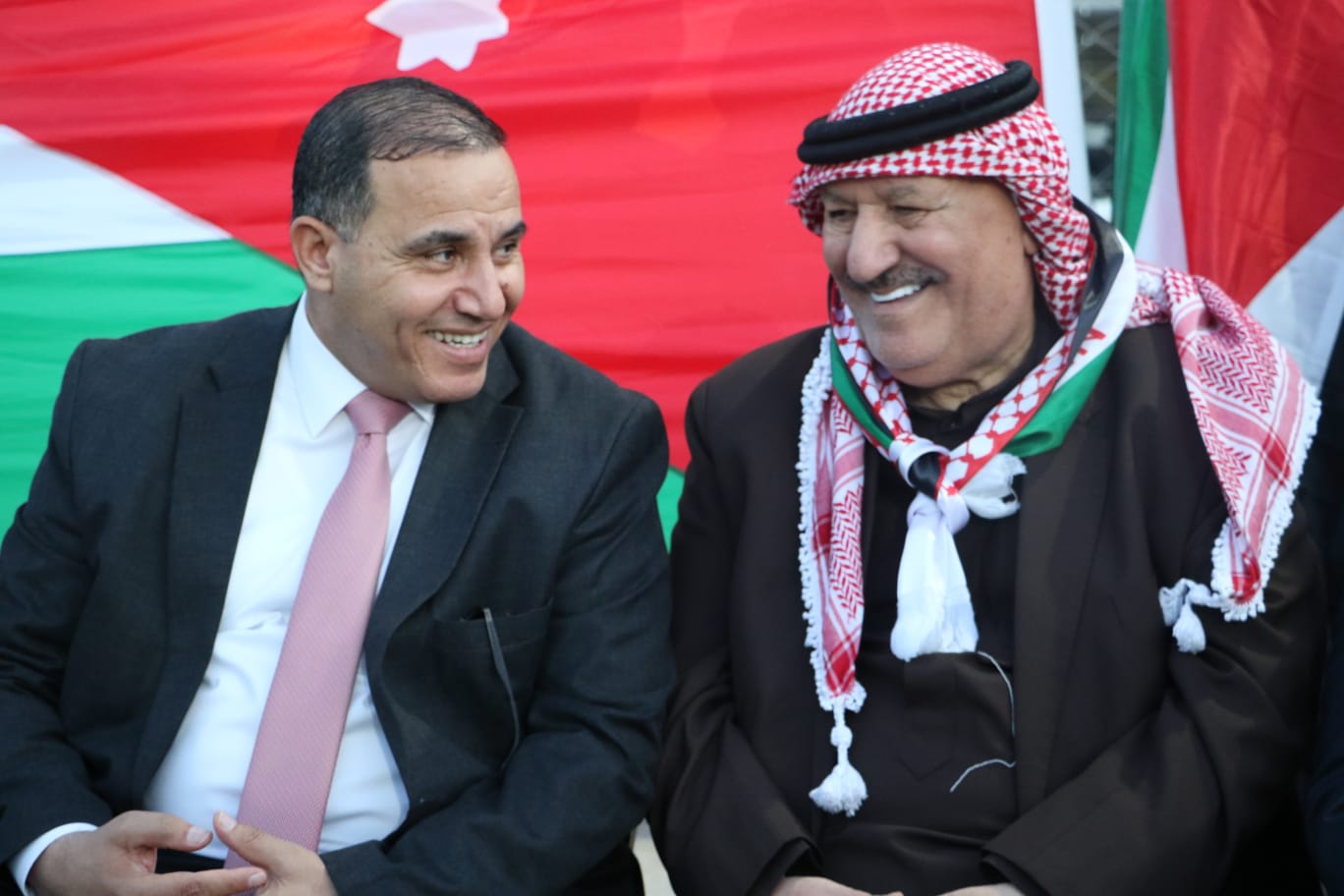 Madar Al-Saa Images 0.9764657423363375