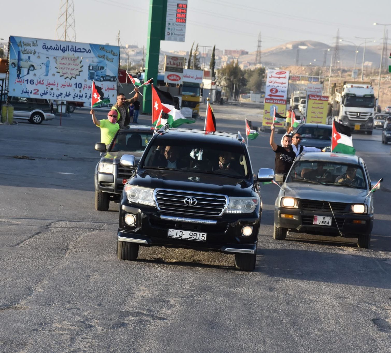 Madar Al-Saa Images 0.686795312064372