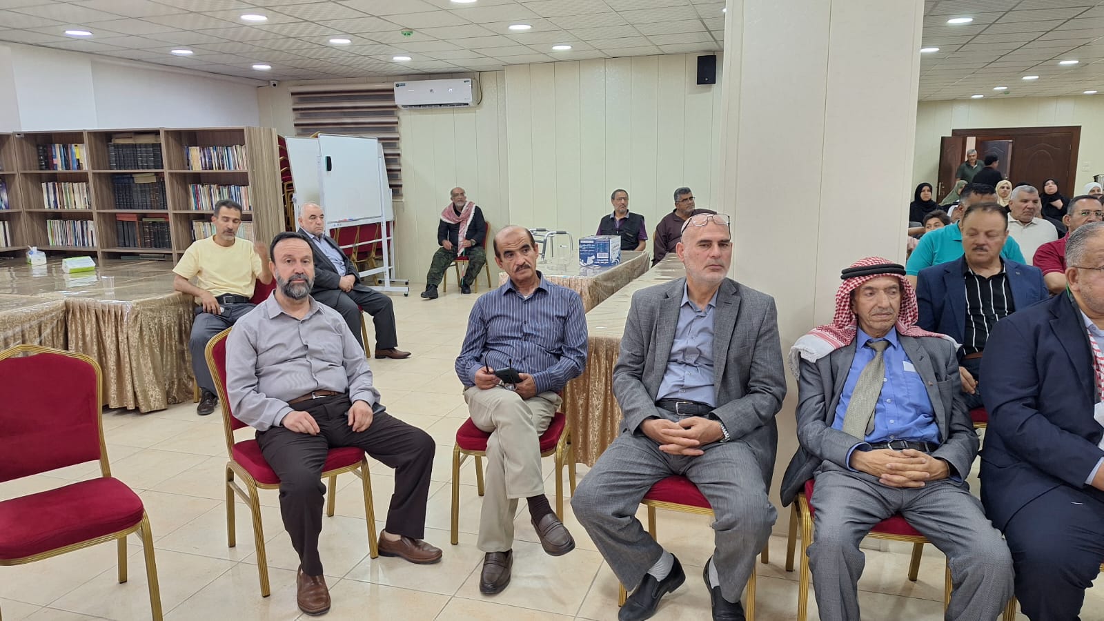 Madar Al-Saa Images 0.3582292647614066