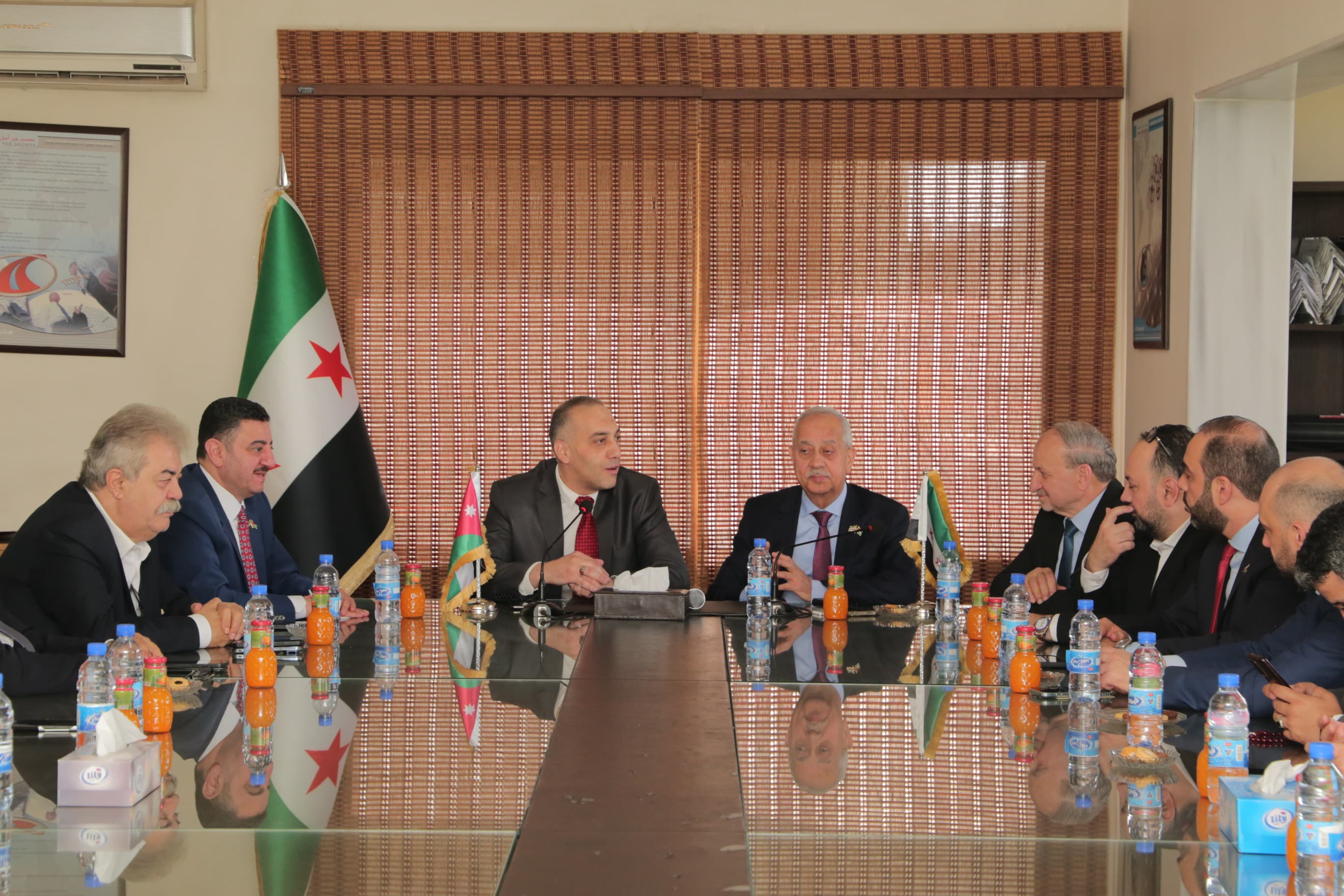 Madar Al-Saa Images 0.7107915438320809