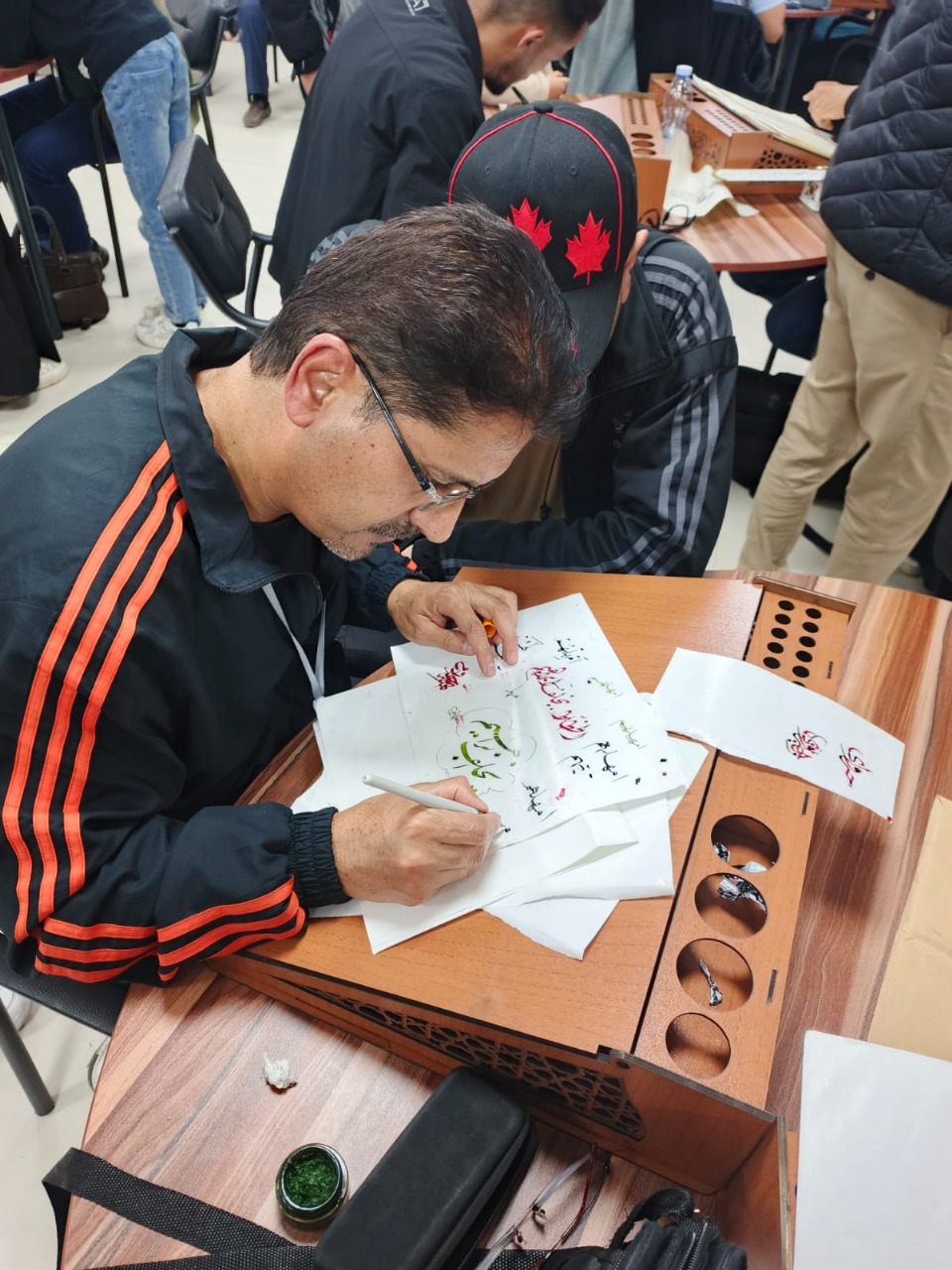 Madar Al-Saa Images 0.7901539023605643